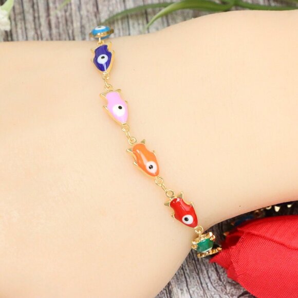 "Trendy Handmade Bracelet – A Stylish Gift for Women & Girls, MAR091902 - Picture 1 of 10